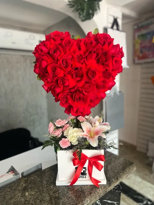 Cubitera con tapa industrial de Lekue - Floristería online, comprar y  regalar flores por internet