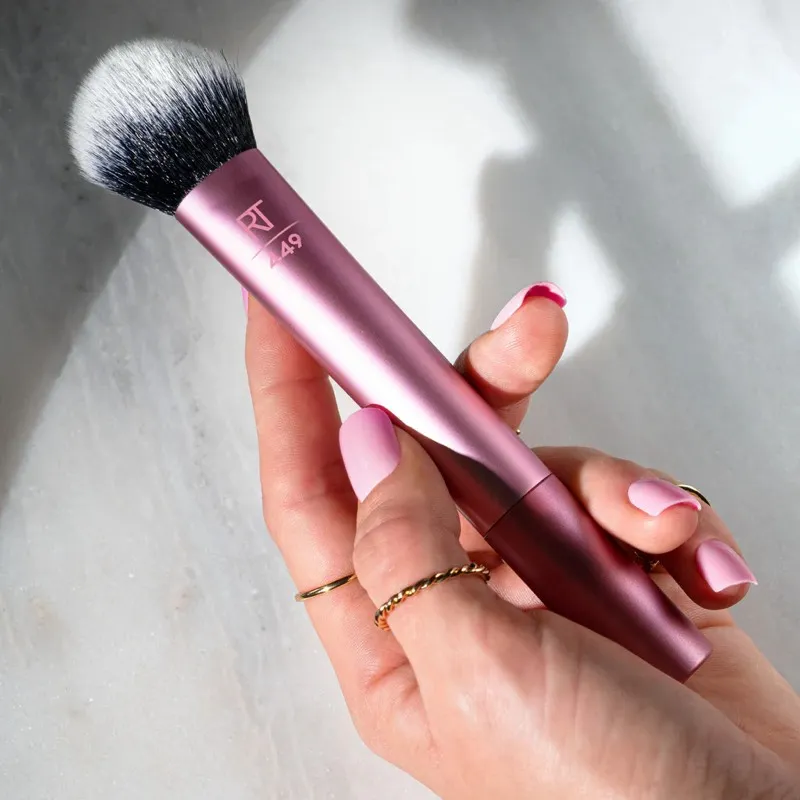 Real Techniques Tapered Cheek Makeup Brush 