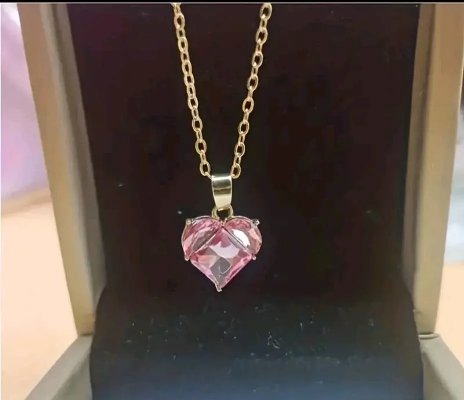 Collar Colgante Corazón De Piedra Preciosa Color Rosa