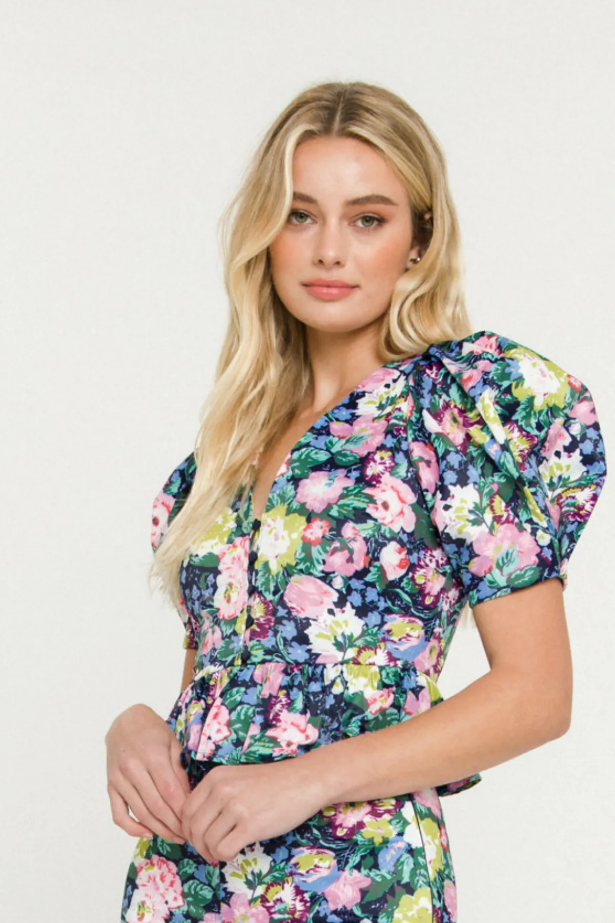 TOP FLORAL PUFF