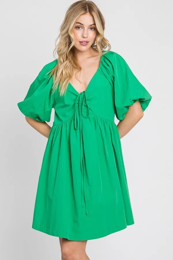Vestido corto con mangas de burbujas verde esmeralda 