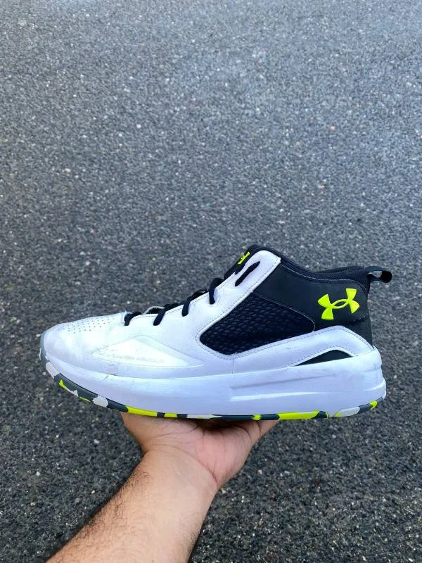 Under armour 🔥 Size 13