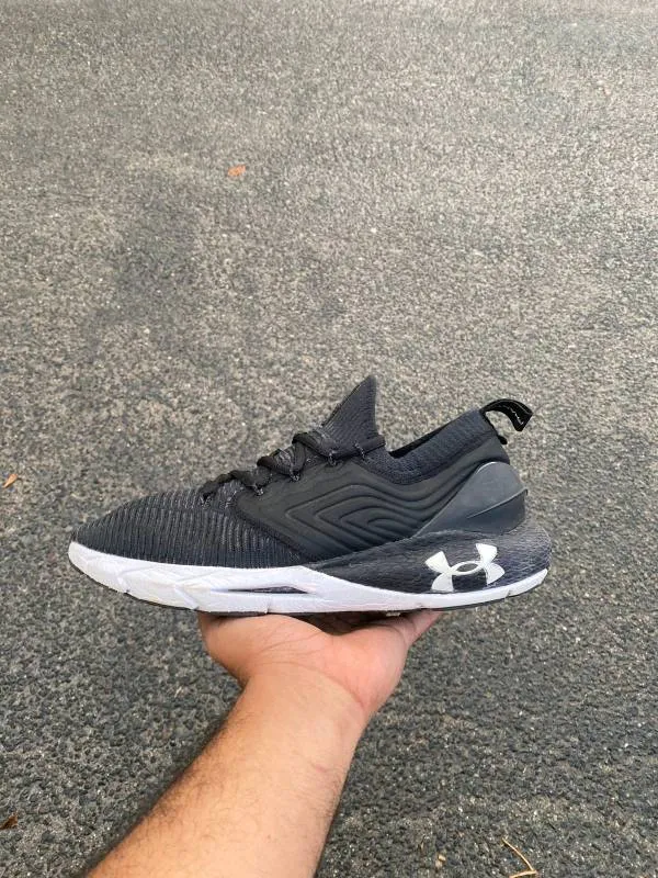 Under armour 🔥 Size 10.5 