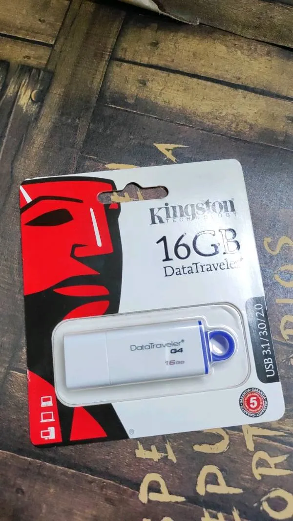 USB original Kingston de 16 GB
