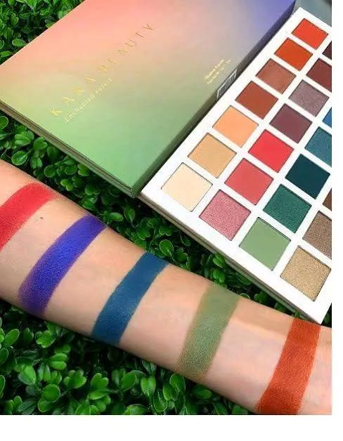 SOMBRAS KARA BEAUTY ENCHANTED FOREST