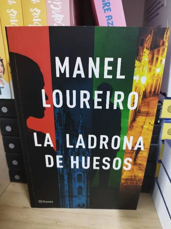 La ladrona de huesos - Manuel Loureiro