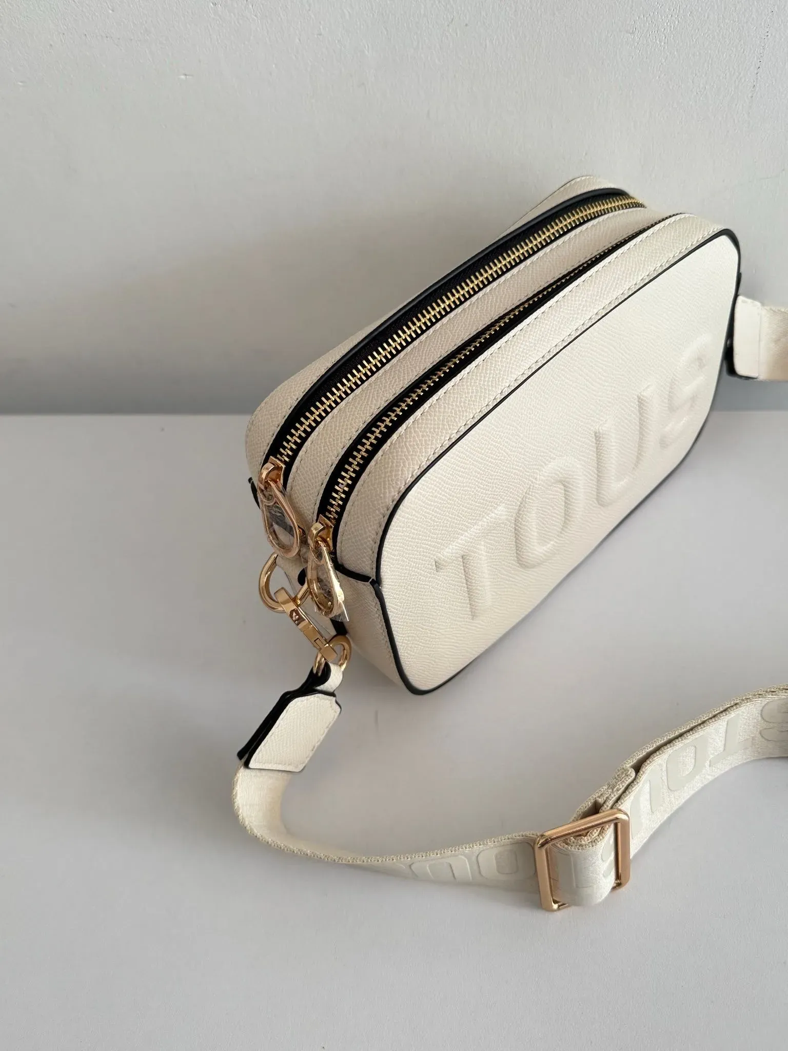 CARRIEL TOUS BEIGE en Valledupar - Main Image