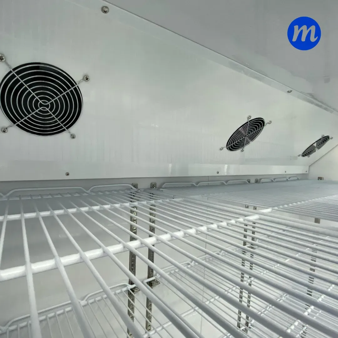 VITRINA 3 PUERTAS BATIENTES 900L 110V SENZANI