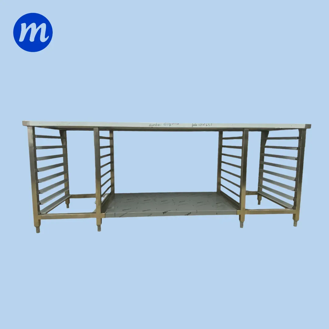 MESA CENTRAL CON DOBLE BANDEJERO Y TRAMO DE 2.30 METROS