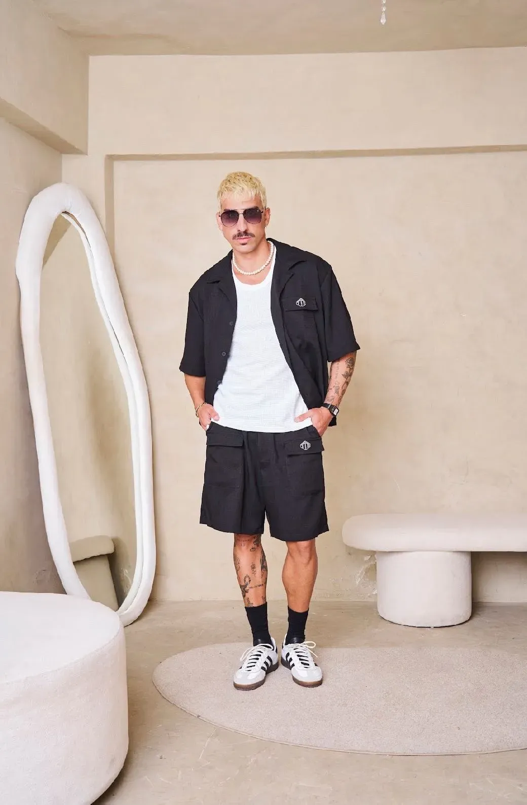 Conjunto Negro Totanka