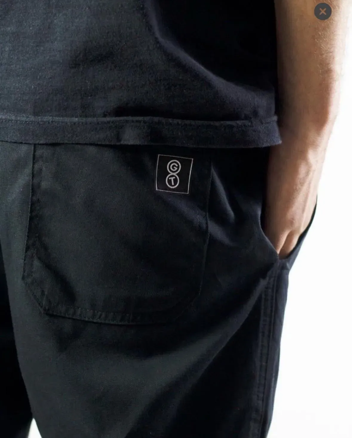 Pantalón liso negro