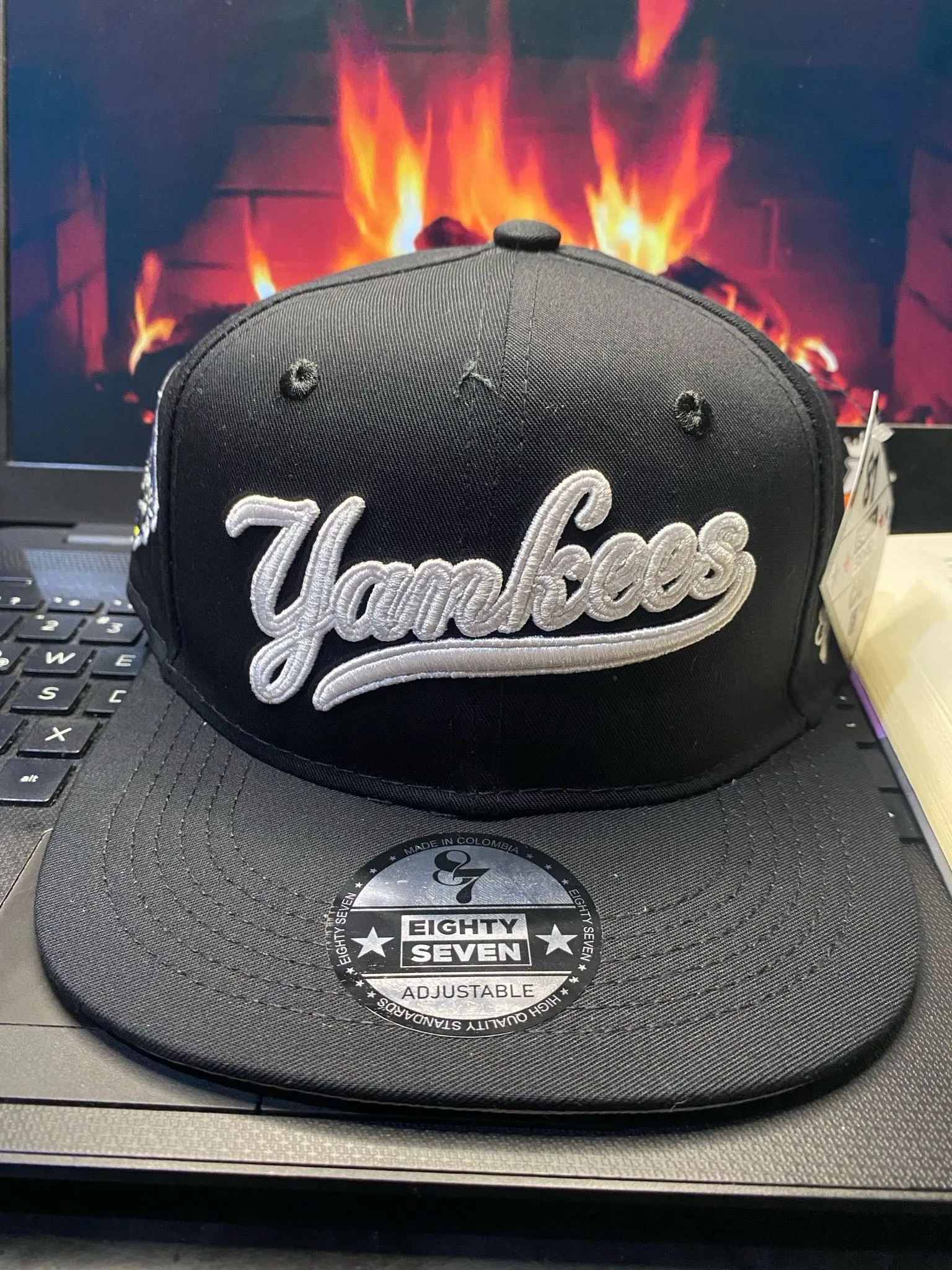 GORRA YANKEES NEGRA PLANA 