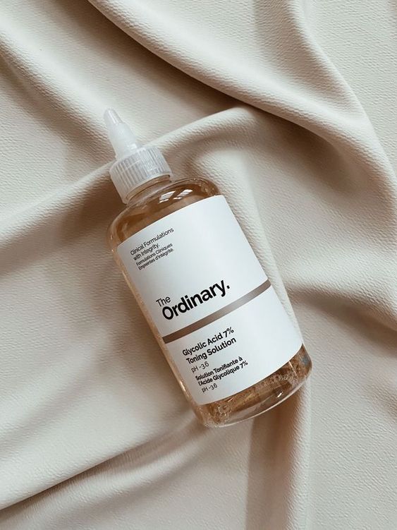 THE ORDINARY Tónico Exfoliante Con Acido Glicólico 7 The Ordinary