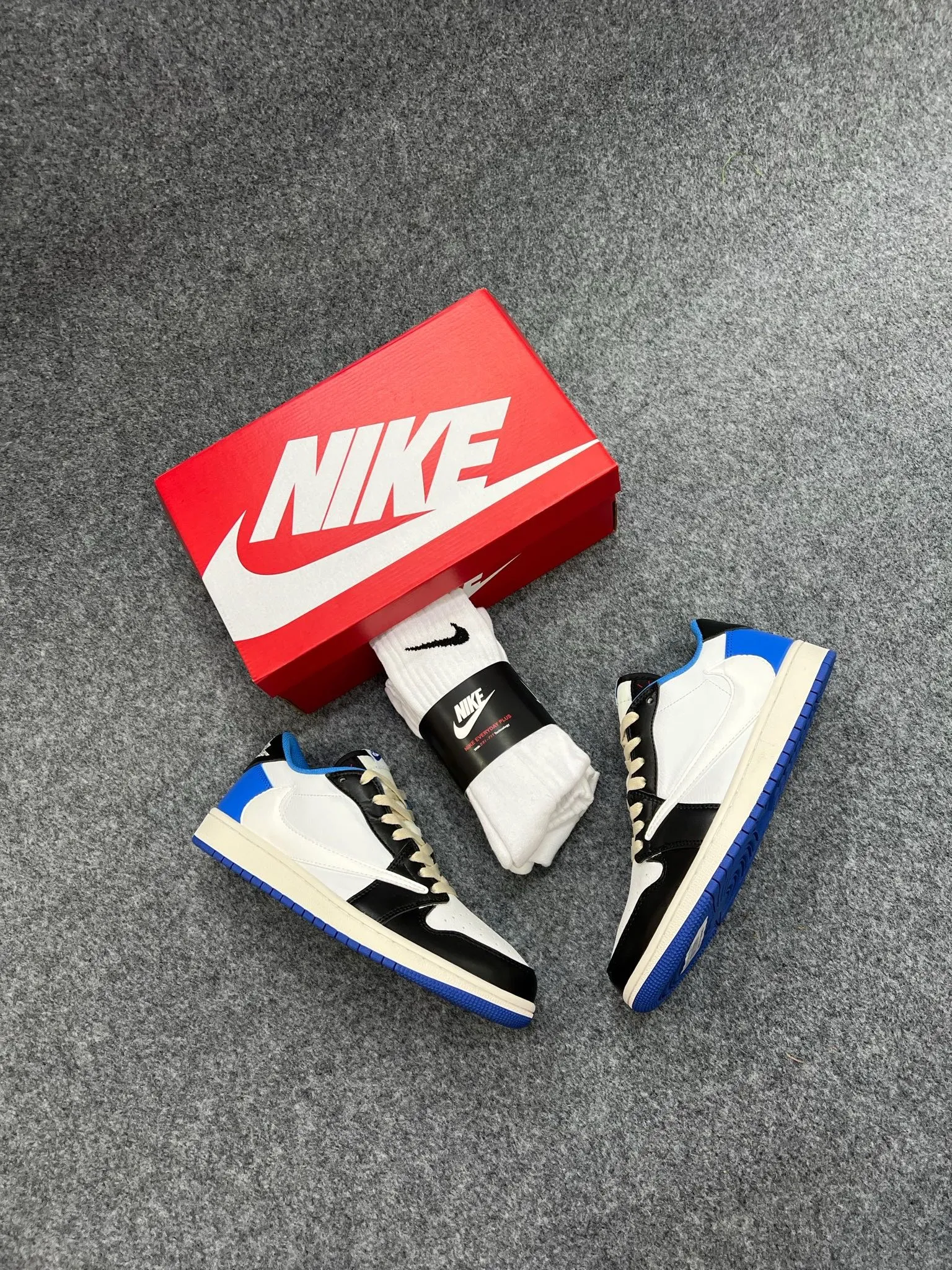 Nike Travis Scott Fragment