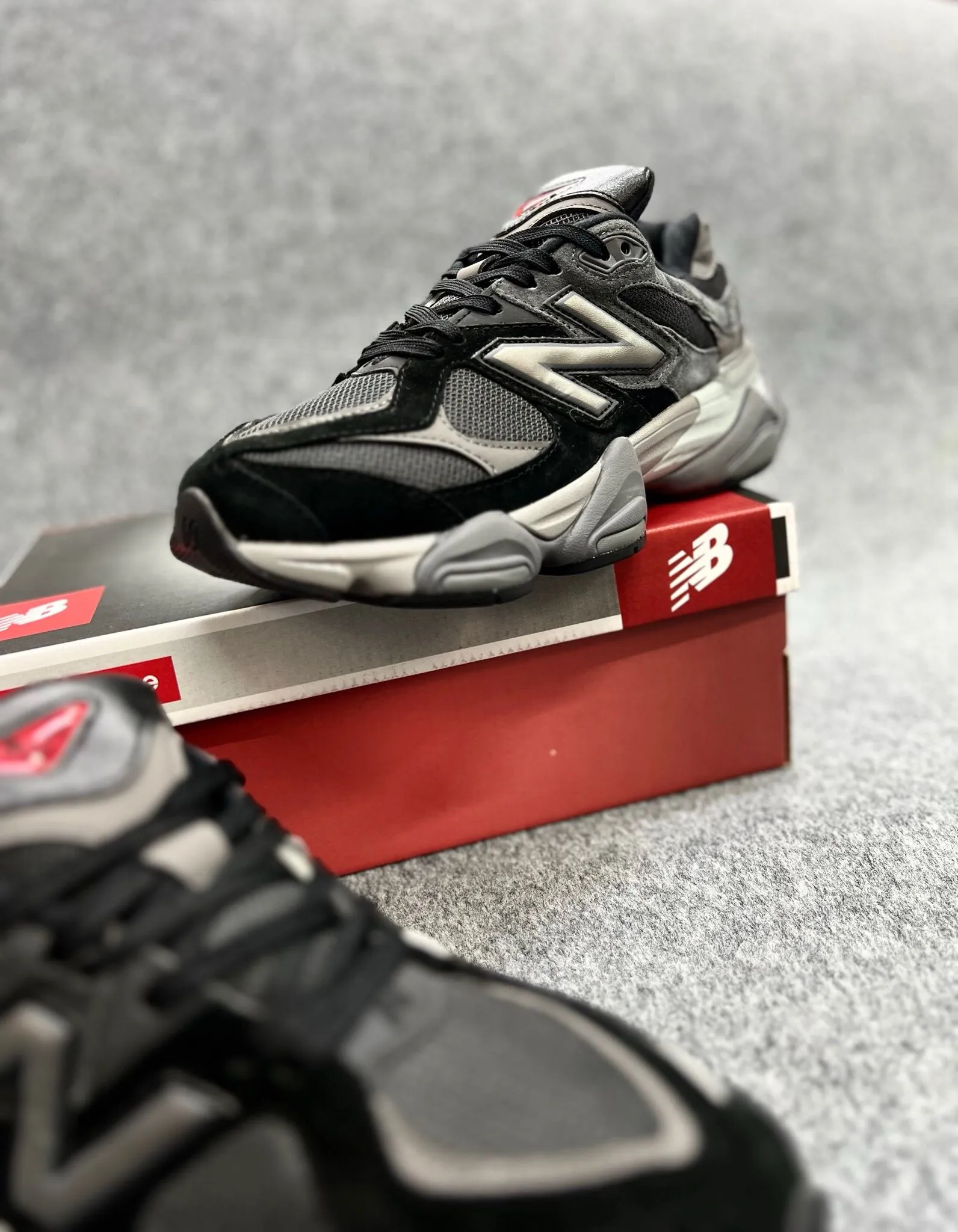 New Balance 9060 Gris/Negro 