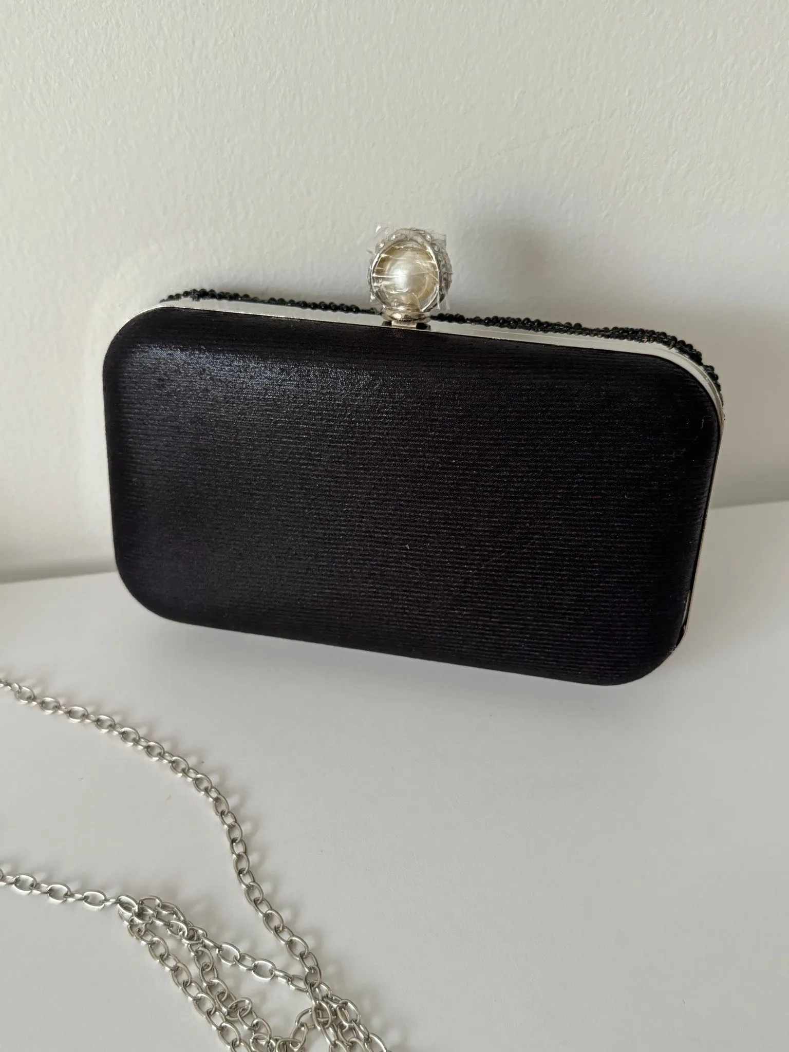 Clutch Leonora Negro