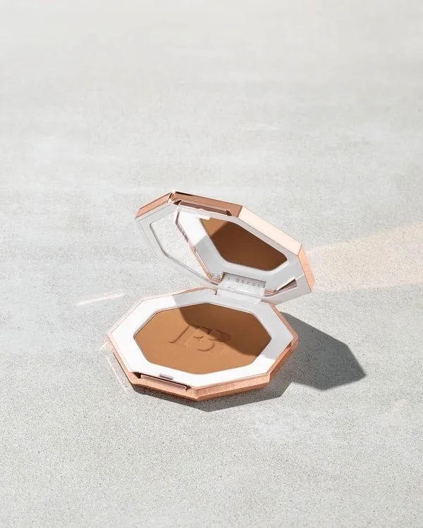 Fenty Beauty Sun Stalk'r Bronzer - Caramel Cutie