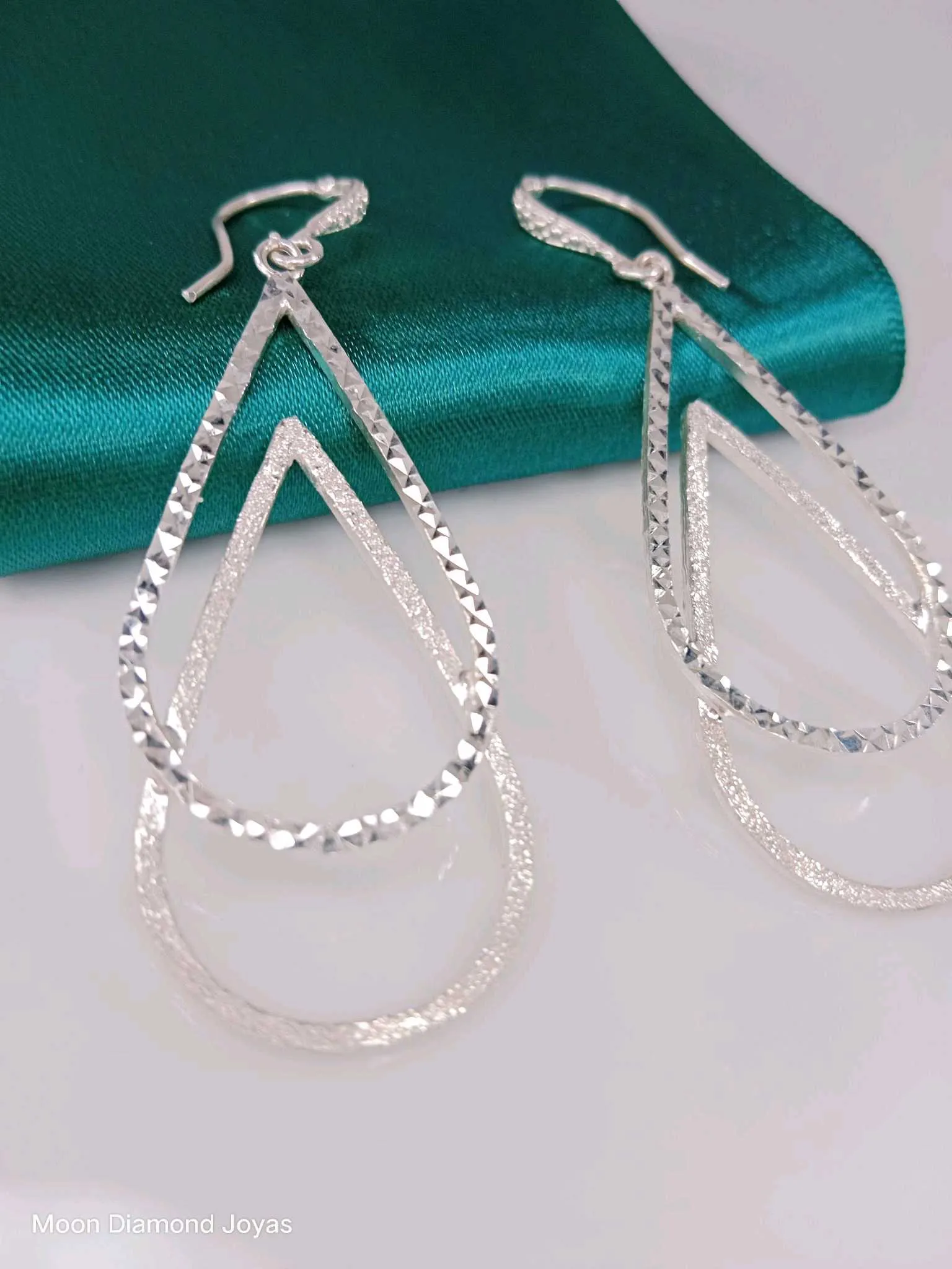 Aretes. Olgante Gota Diamantada 