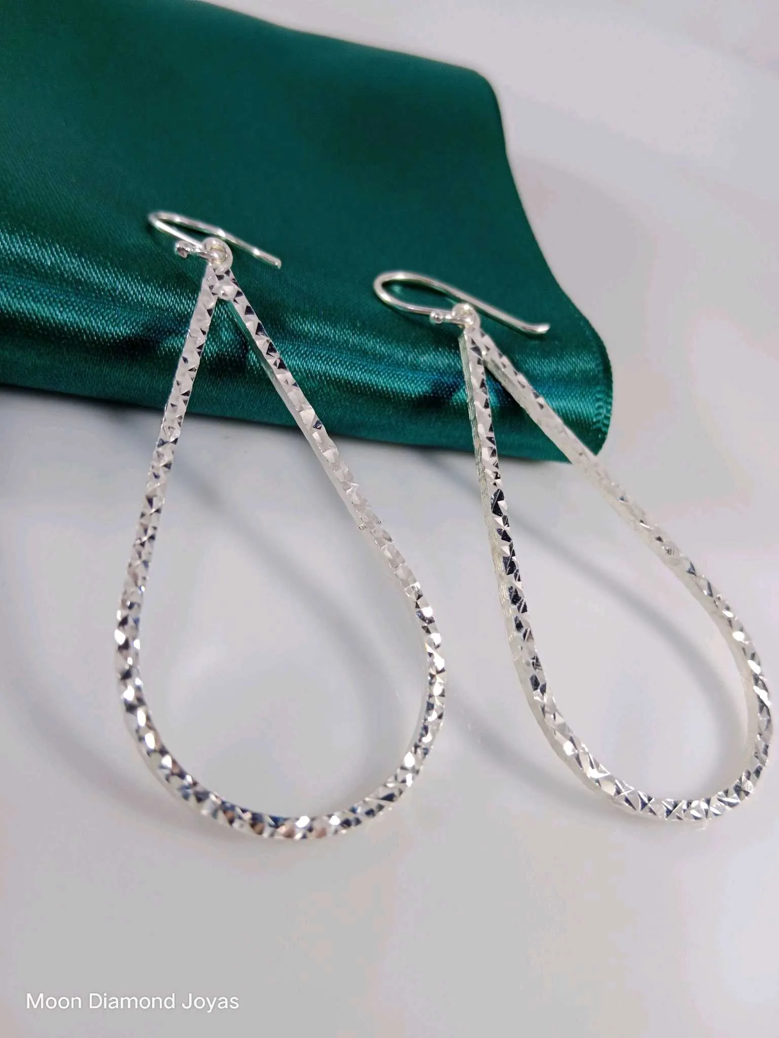 Aretes Gota Diamantada 