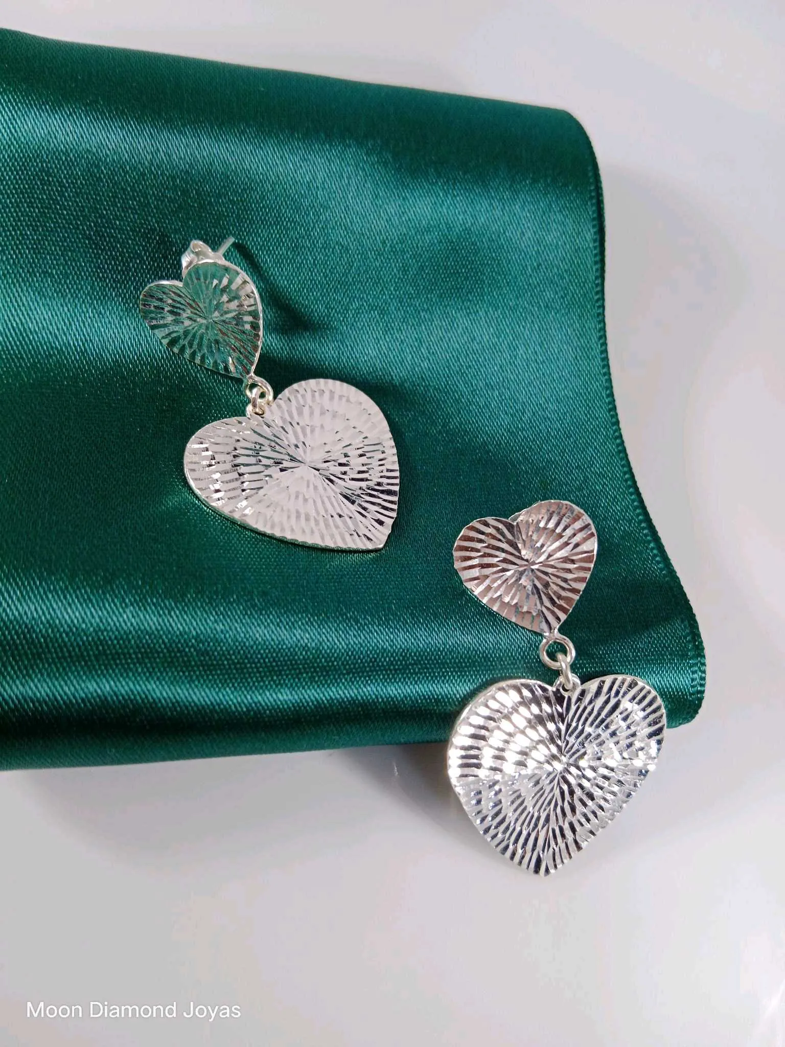 Aretes colgantes Corazón 