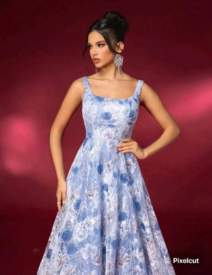 Vestido estampado floral azul de encaje ñ