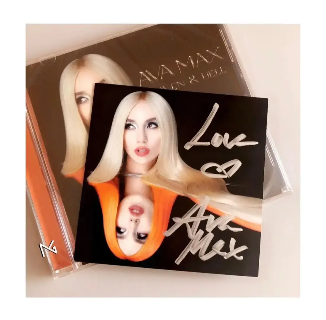 Heaven And Hell CD Autografiado Ava Max