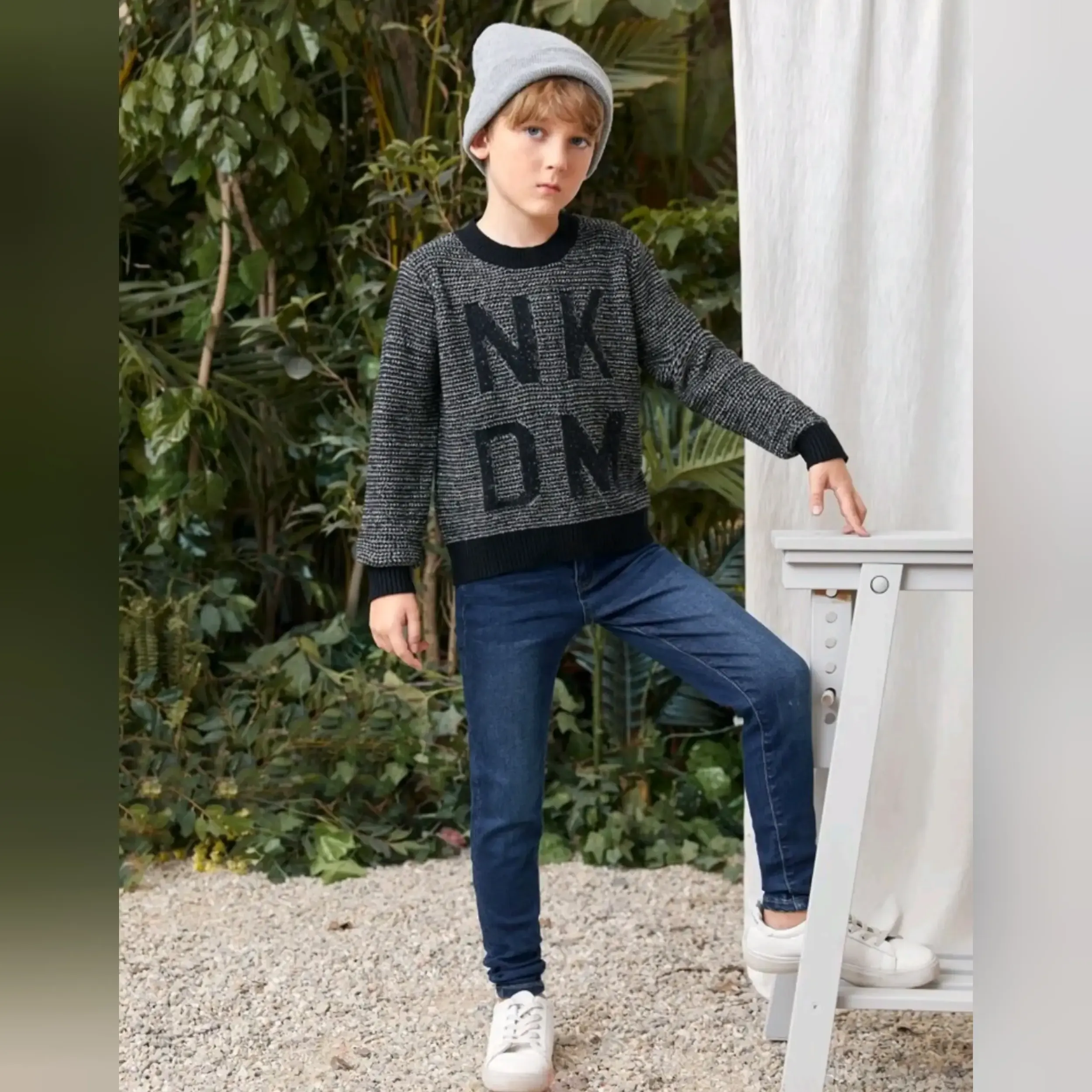 Jeans de Mezclilla con Bolsillos Oblicuos