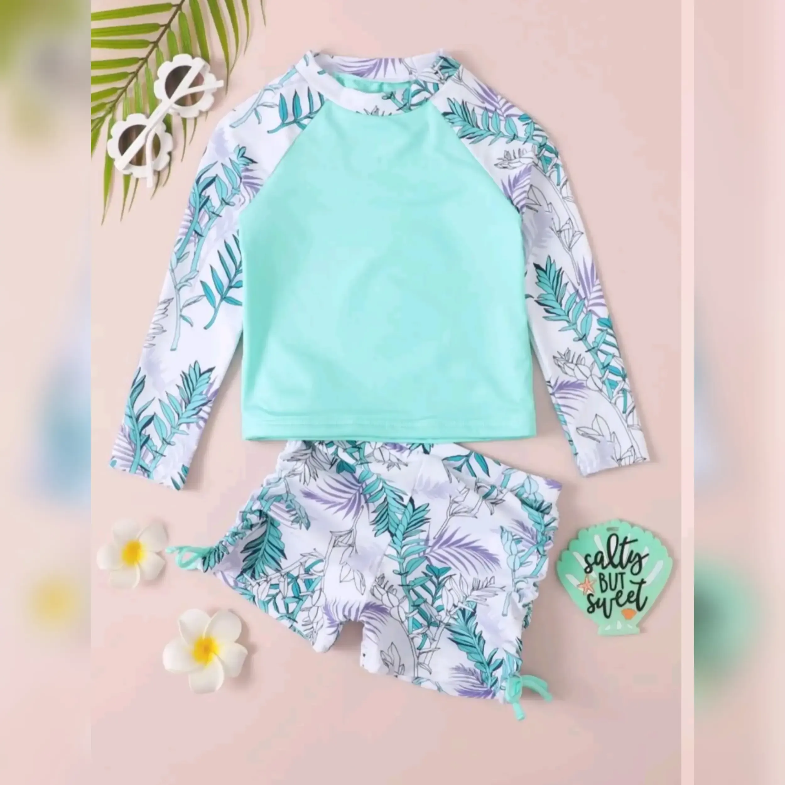 Traje de Baño para Niña de Manga Larga y Shorts