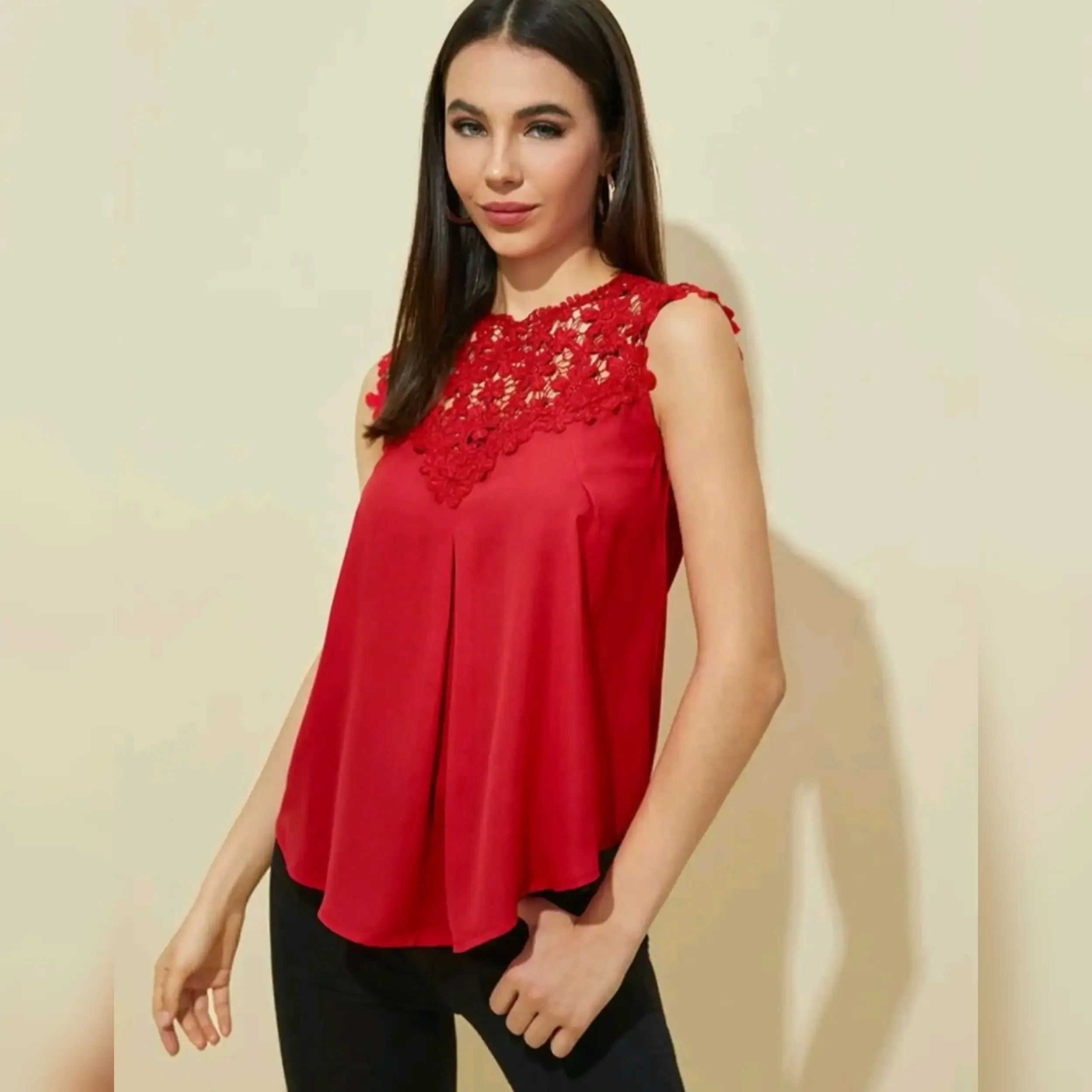 Blusa con Detalle de encaje 