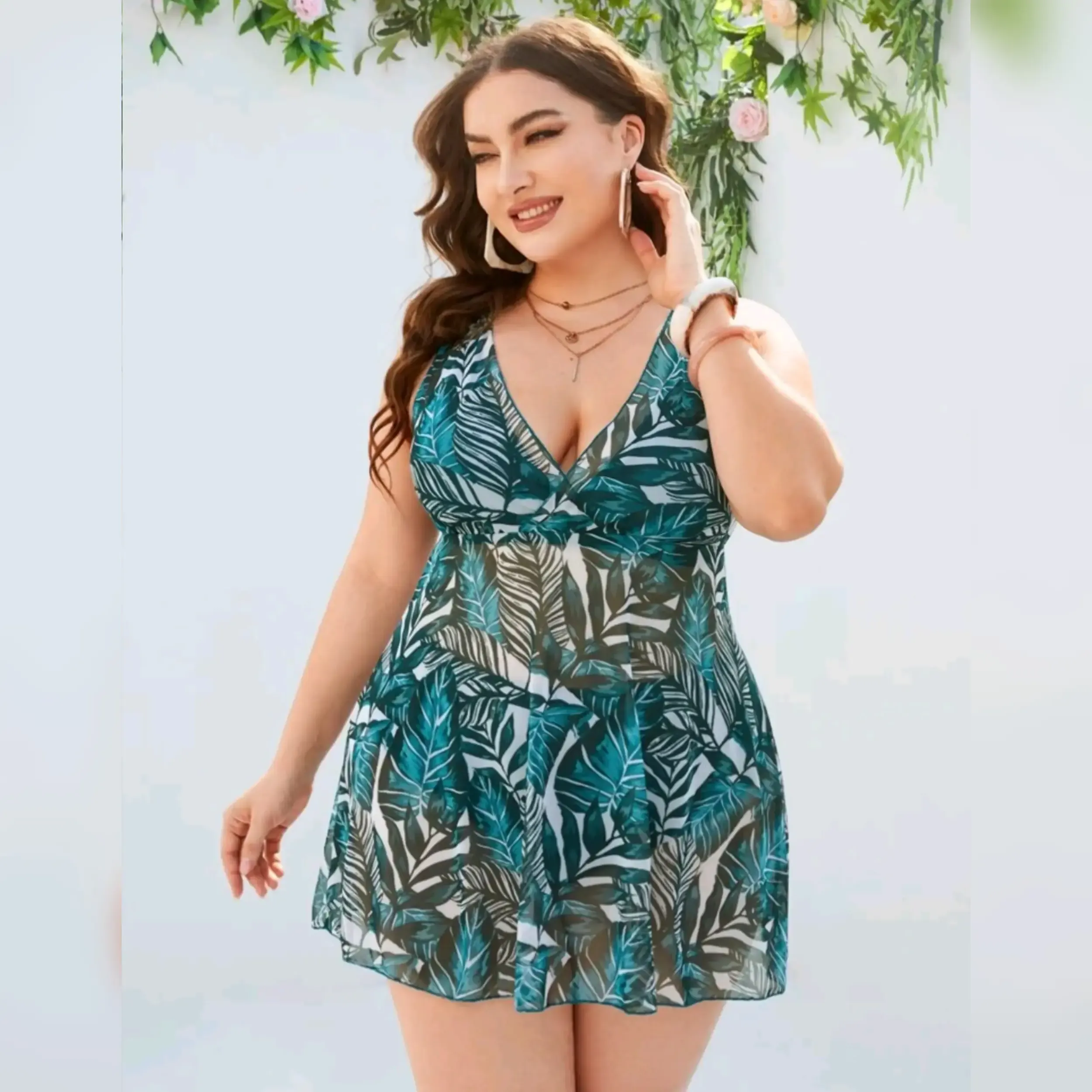 Traje de Baño de tres piezas cover up ( incluye vestido)