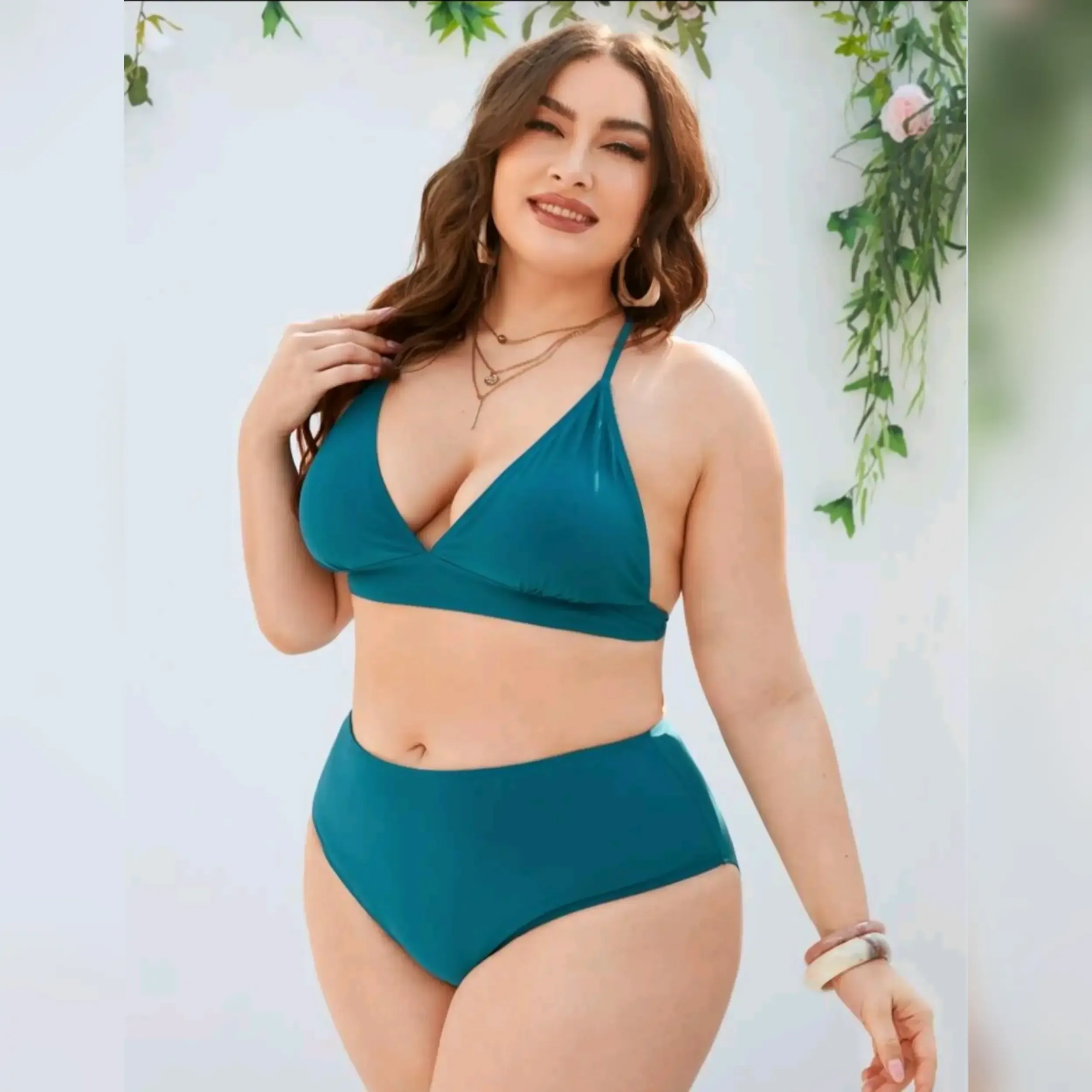 Traje de Baño de tres piezas cover up ( incluye vestido)