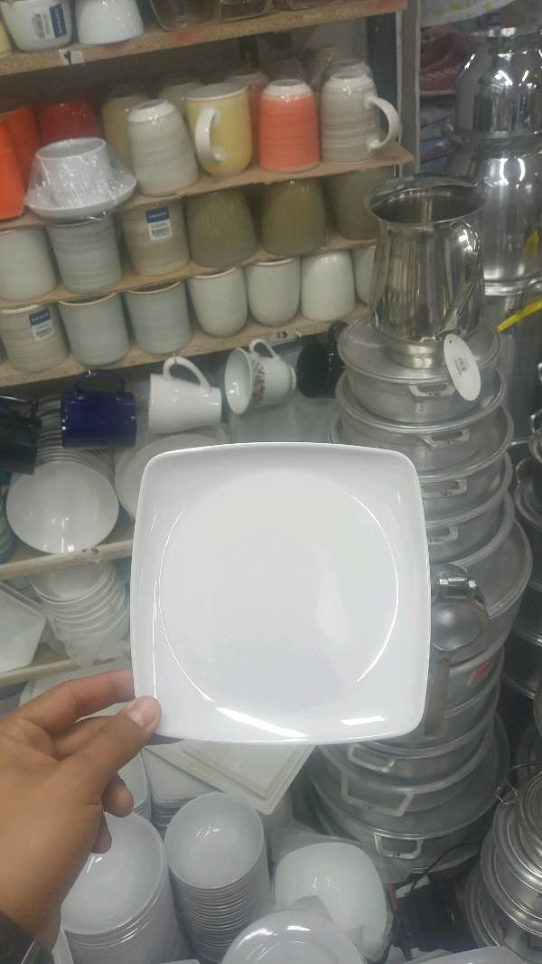 washbasin, plate_rack, soap_dispenser
