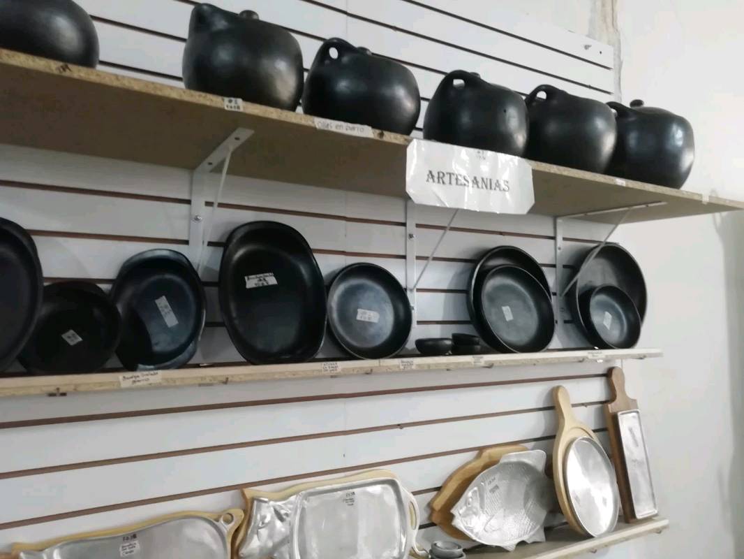 barrel, wok, plate_rack