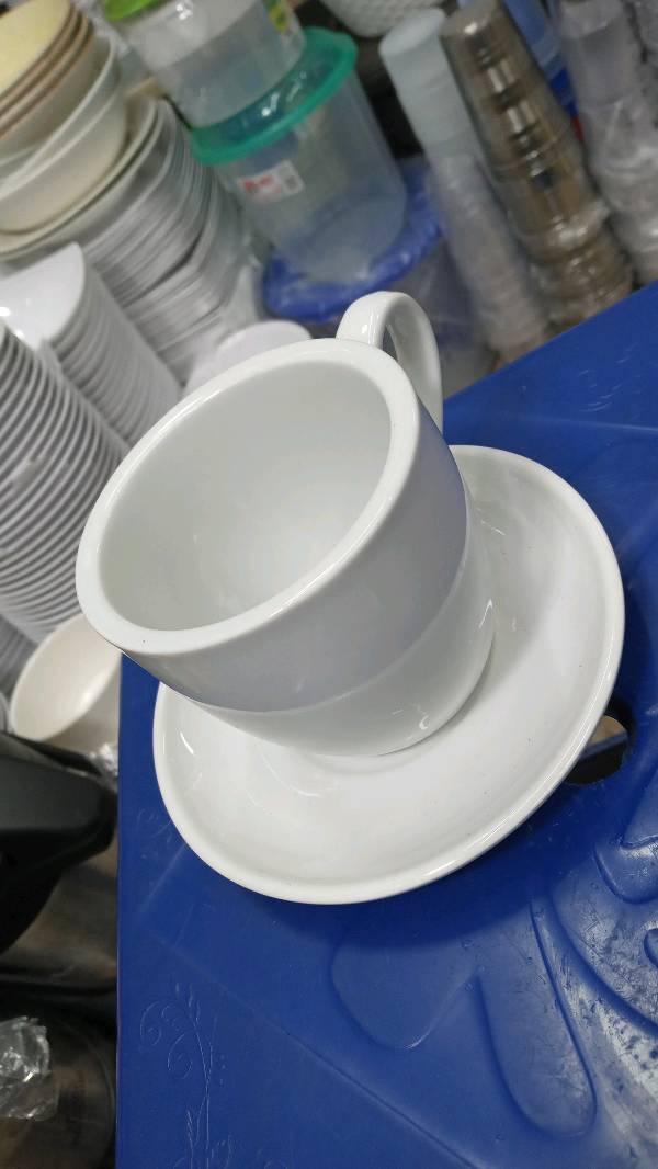 potter's_wheel, plate_rack, water_jug