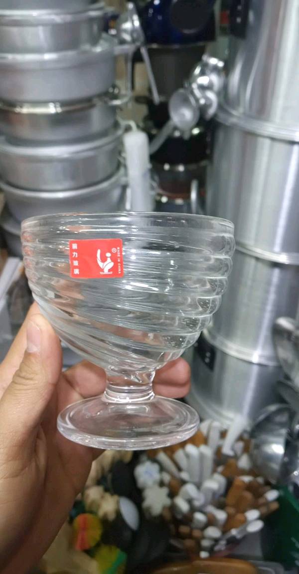 Petri_dish, measuring_cup, cocktail_shaker