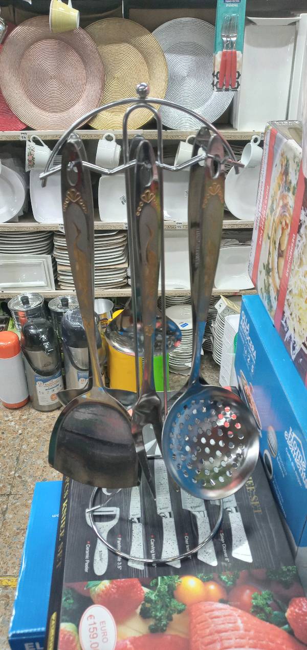 strainer, spatula, ladle