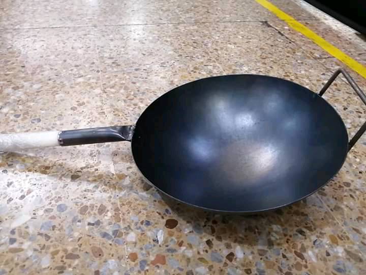 wok, ladle, frying_pan