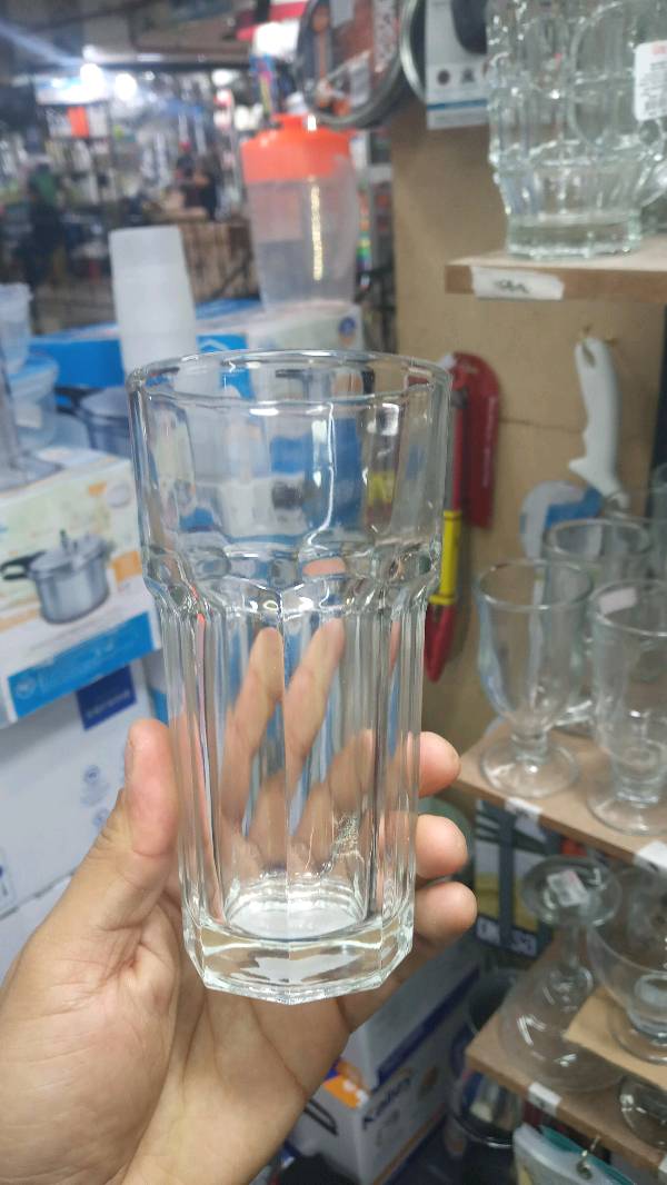 beer_glass, cocktail_shaker, goblet