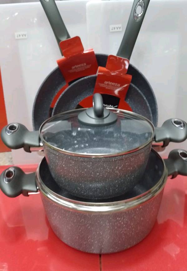 magnetic_compass, frying_pan, teapot
