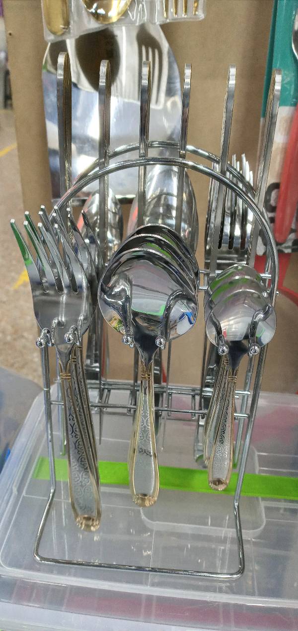 beaker, dining_table, ladle