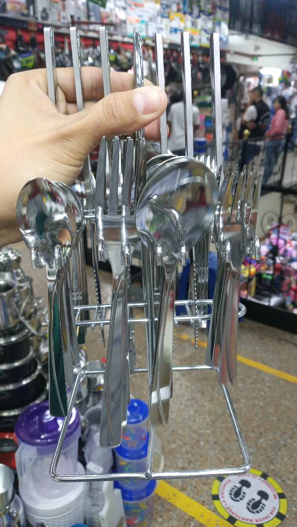 measuring_cup, water_jug, cocktail_shaker
