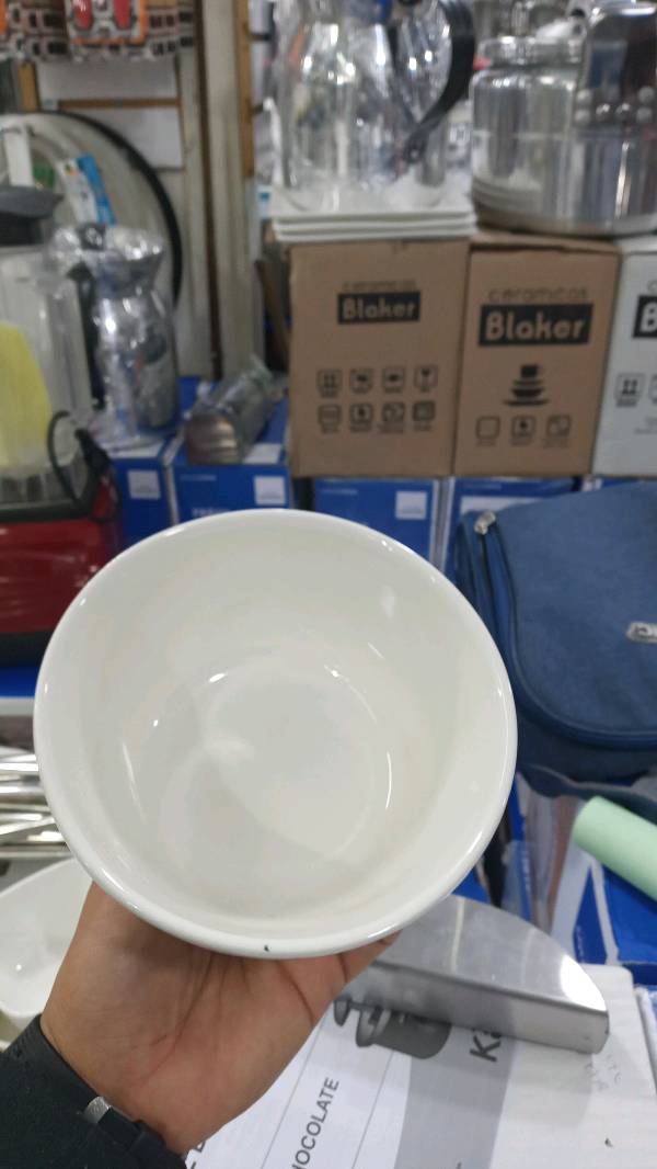 scale, mixing_bowl, beaker
