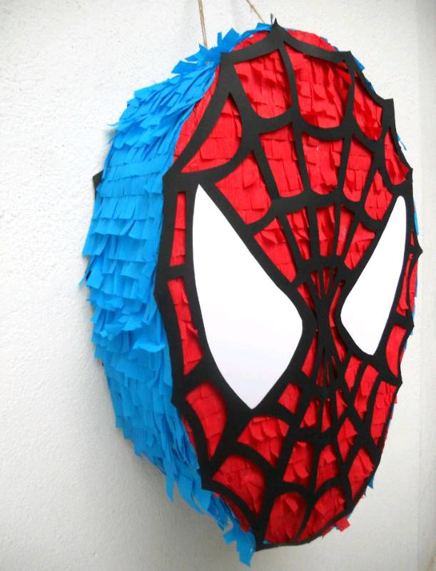 Piñata spiderman en Caracas