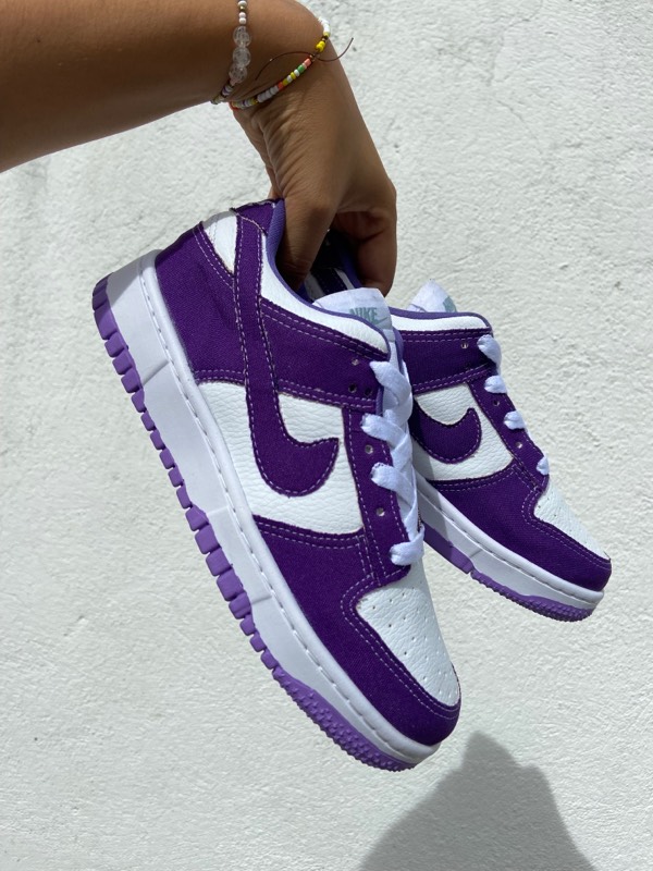 Dunk morado oscuro