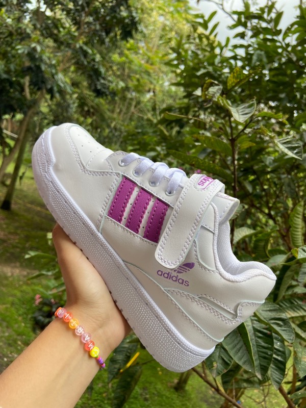 Adidas morado