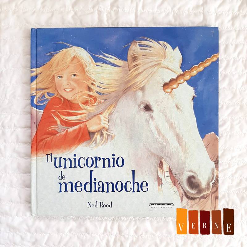 EL UNICORNIO DE MEDIA NOCHE