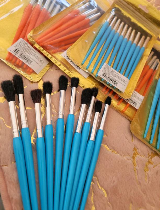 matchstick, paintbrush, pencil_box