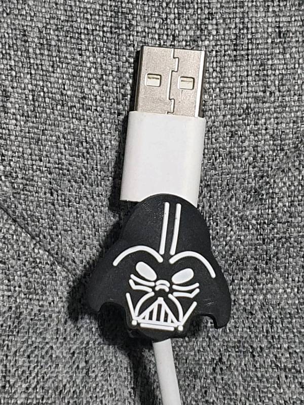 Protectores de cable starwars 