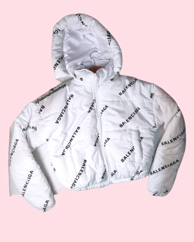 sleeping_bag, sweatshirt, trench_coat
