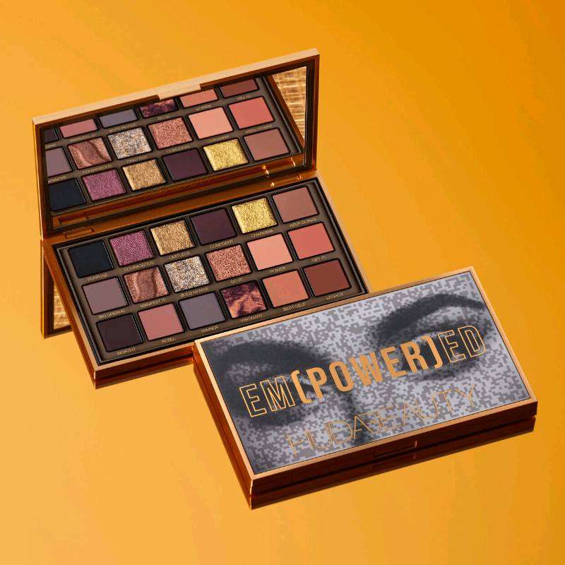 Empowered Eyeshadow Palette Huda Beauty 